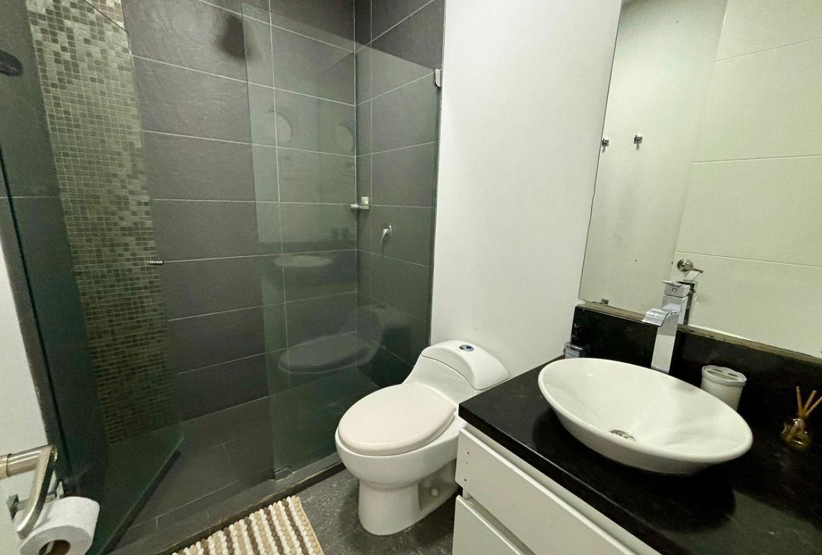 Apartamento En Laguito Ed. Cristoforo 303 Icdi *