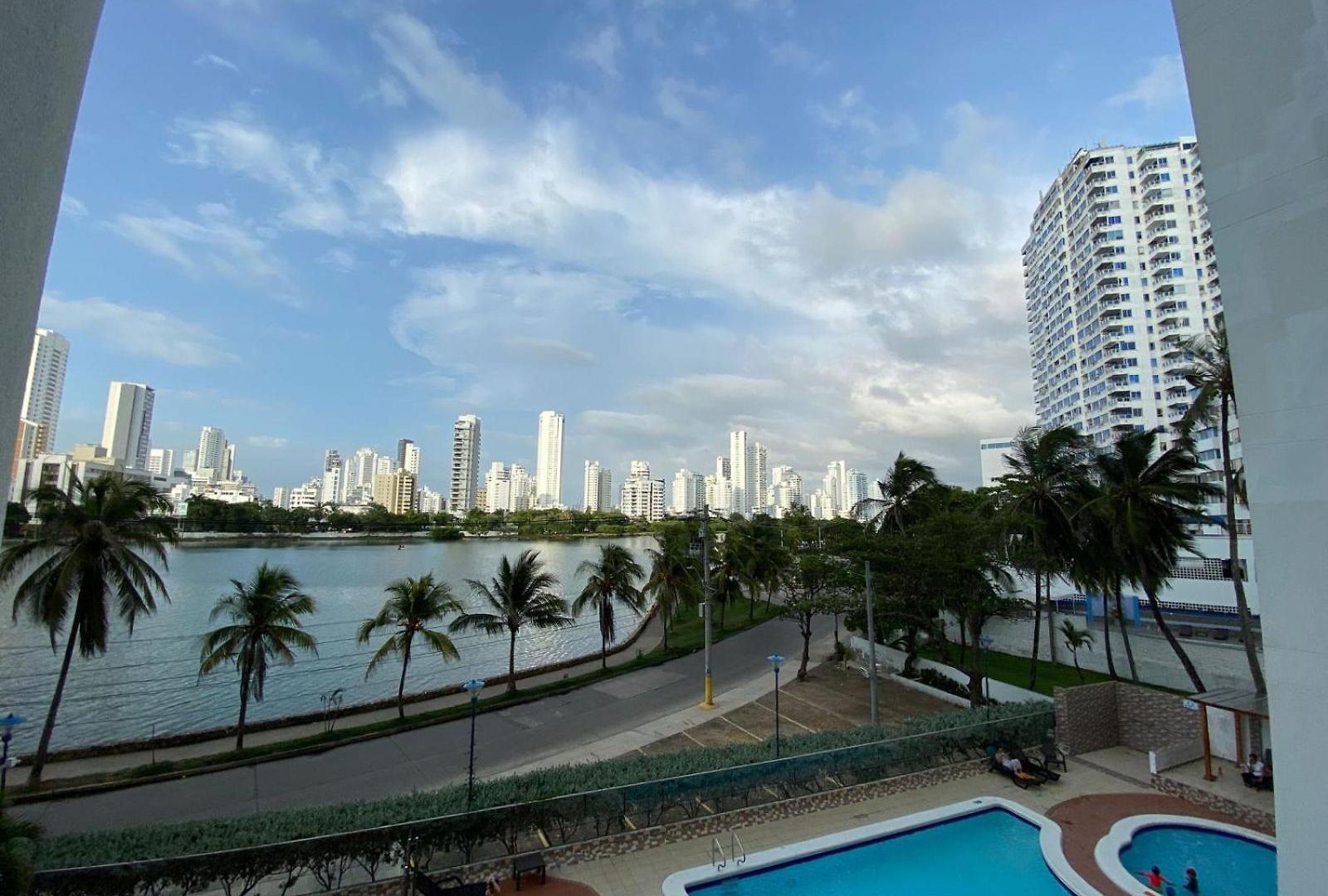 Apartamento En Laguito Ed. Cristoforo 303 Icdi *